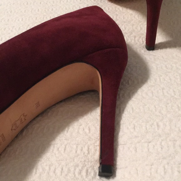 Saks Fifth Avenue Dark Eggplant Stilettos - Picture 6 of 7